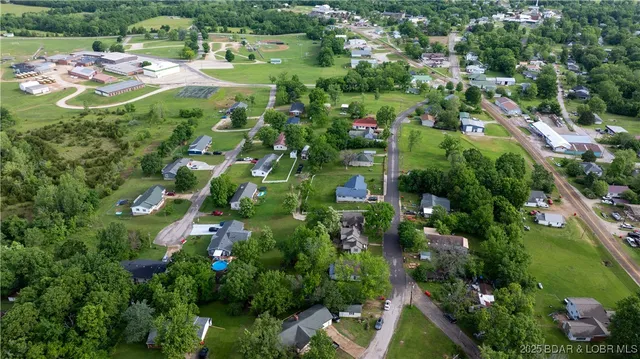 $295,000 | 431 Lombar Street, Iberia, MO 65486