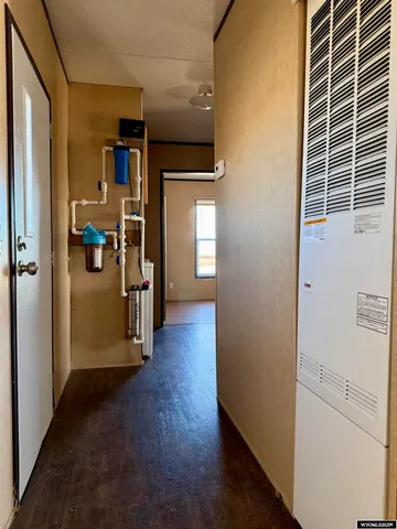 $250,000 | 208 Highway 96, Douglas, WY 82633