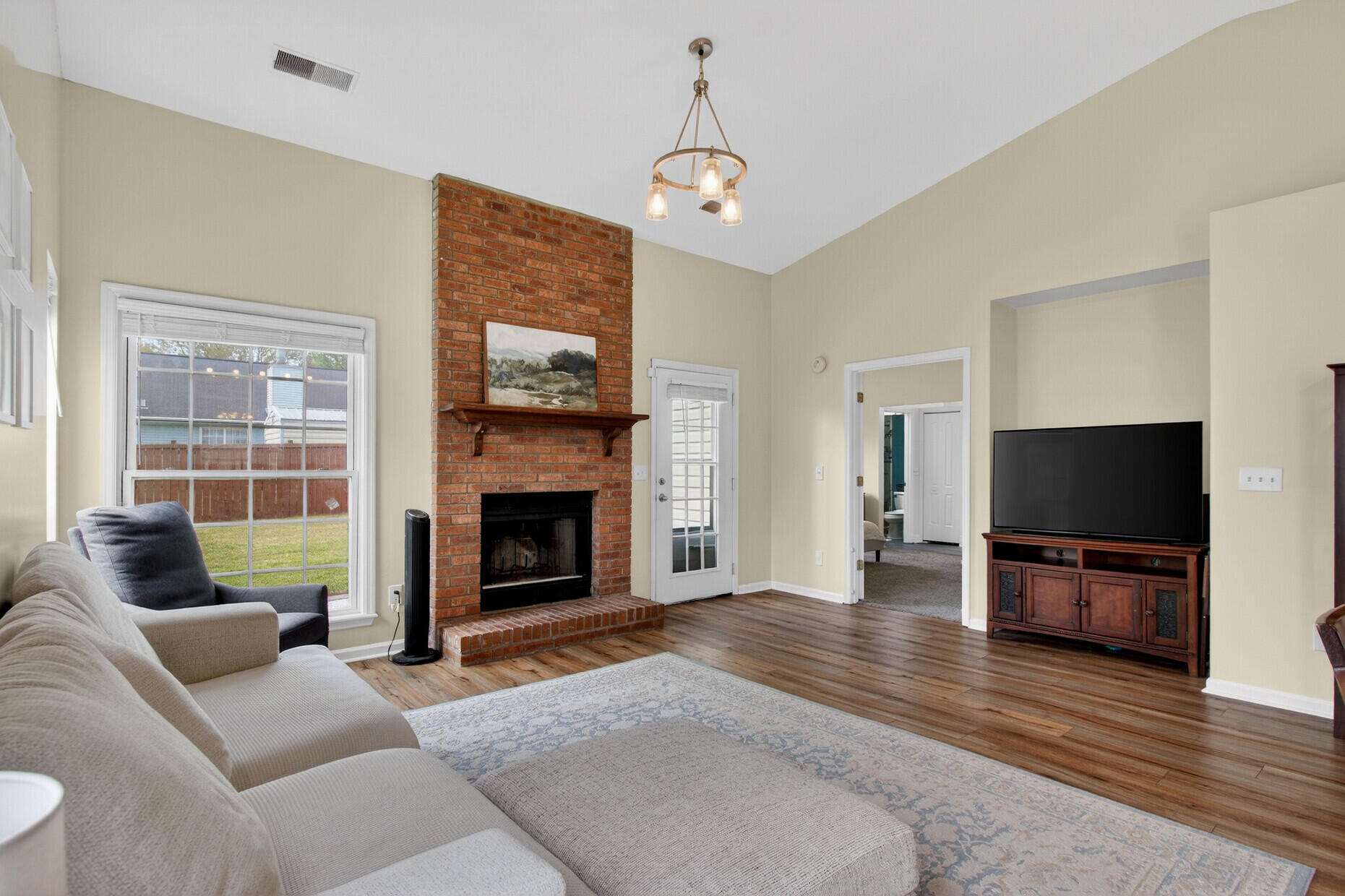 107 Two Hitch Road Goose Creek, SC 29445 - Photo 14 of 32 Living Room