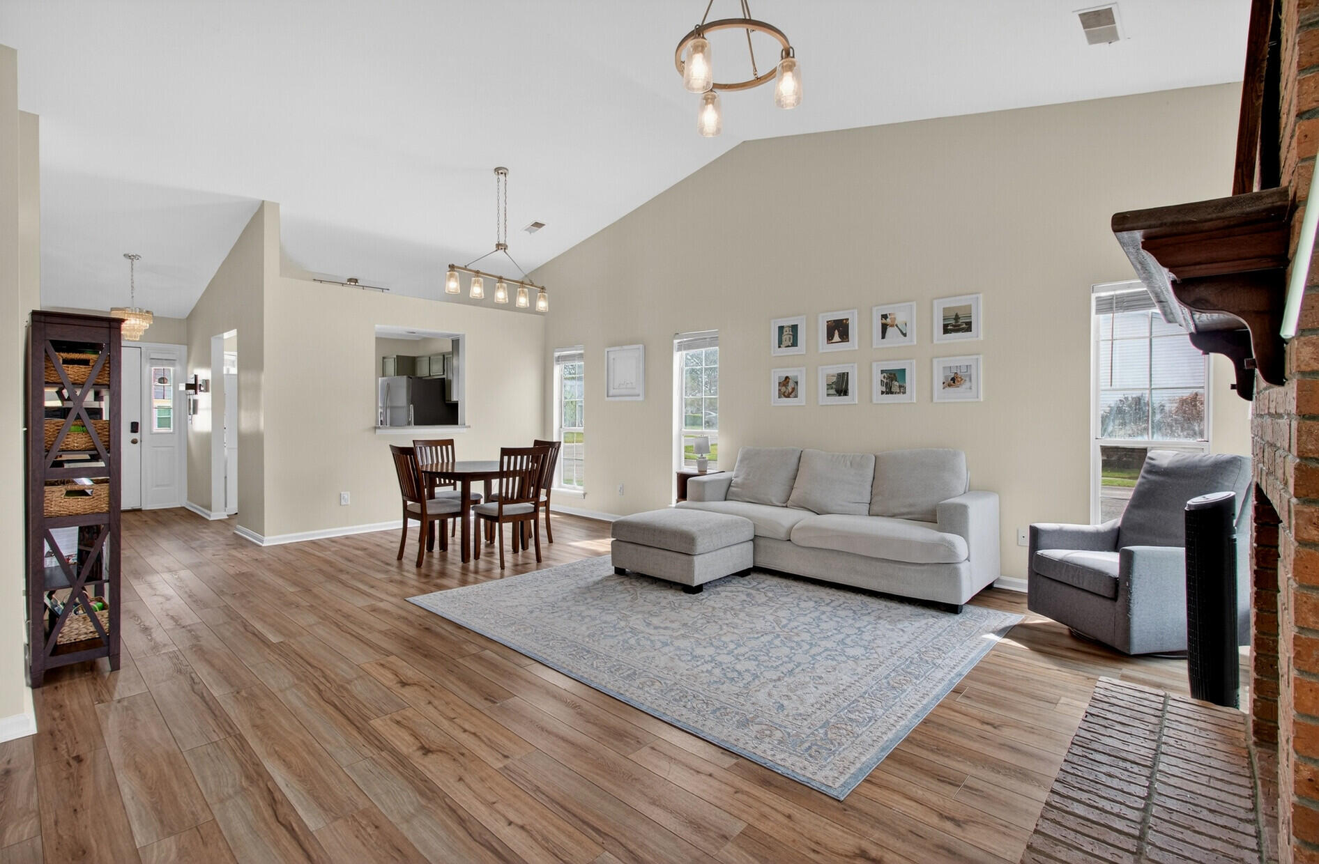 107 Two Hitch Road Goose Creek, SC 29445 - Photo 15 of 32 Living Room