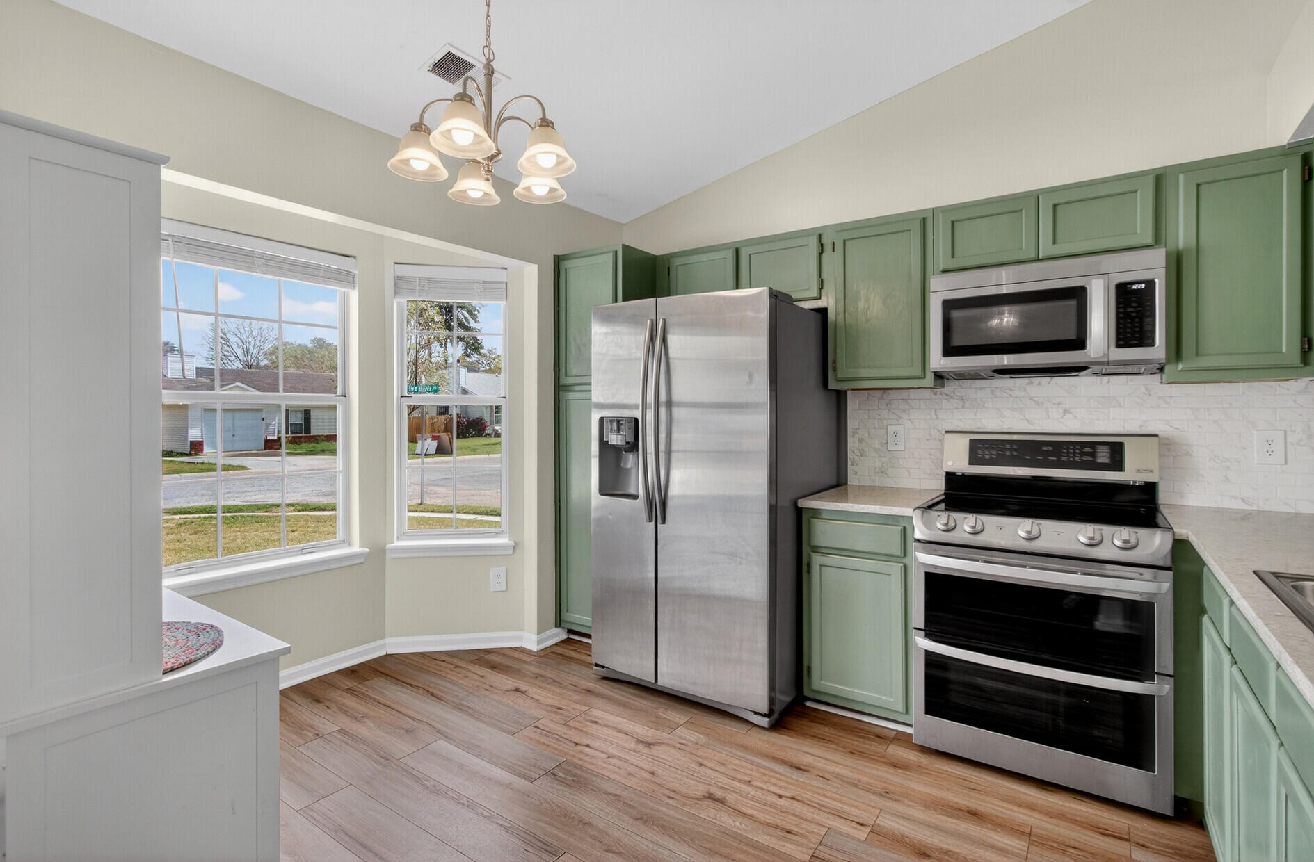 107 Two Hitch Road Goose Creek, SC 29445 - Photo 5 of 32 Kitchen
