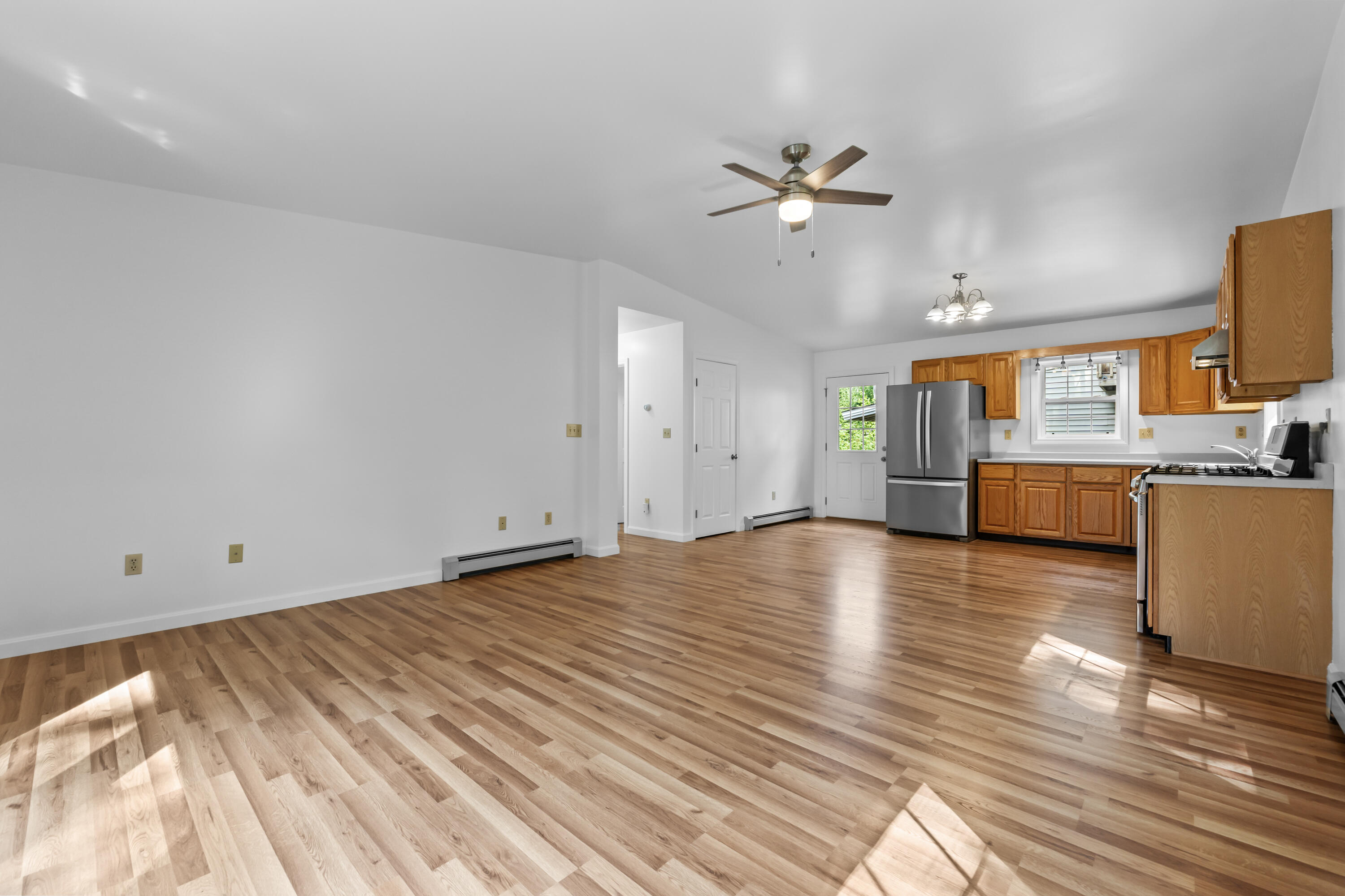39 Riverside Drive Camden, ME 04843 - Photo 27 of 62 39 Riverside Dr_127