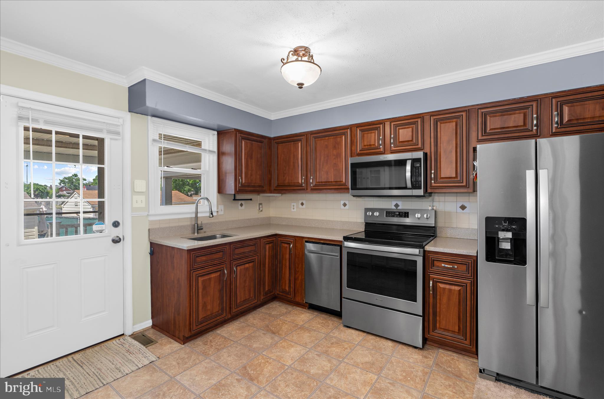 1268 Delbert Avenue Baltimore, MD 21222 - Photo 14 of 46