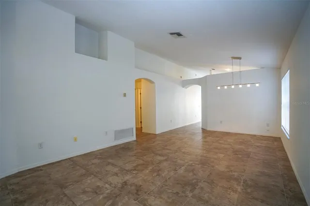 a view of empty room with window