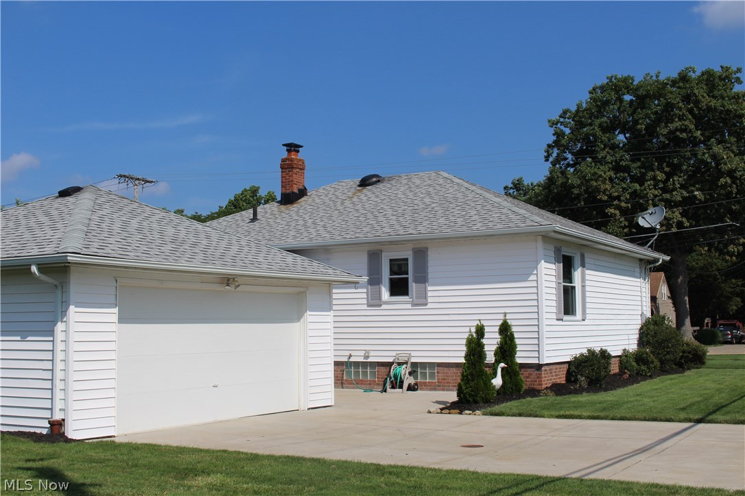 2441 Dentzler Road Parma, OH 44134 - Photo 15 of 17