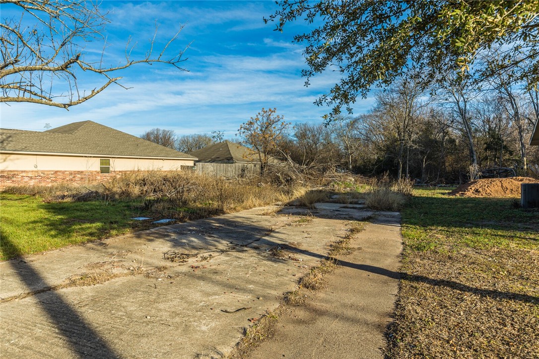 109 East Frost Street Waco, TX 76705 - Photo 27 of 38