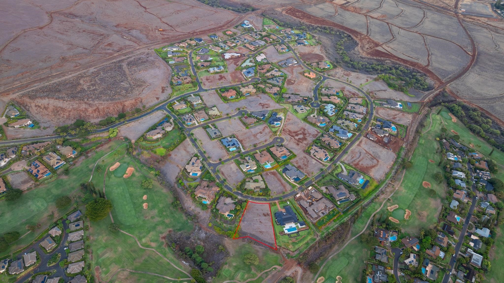 144 Anapuni Loop Lahaina, HI 96761 - Photo 8 of 21 a backyard of a building