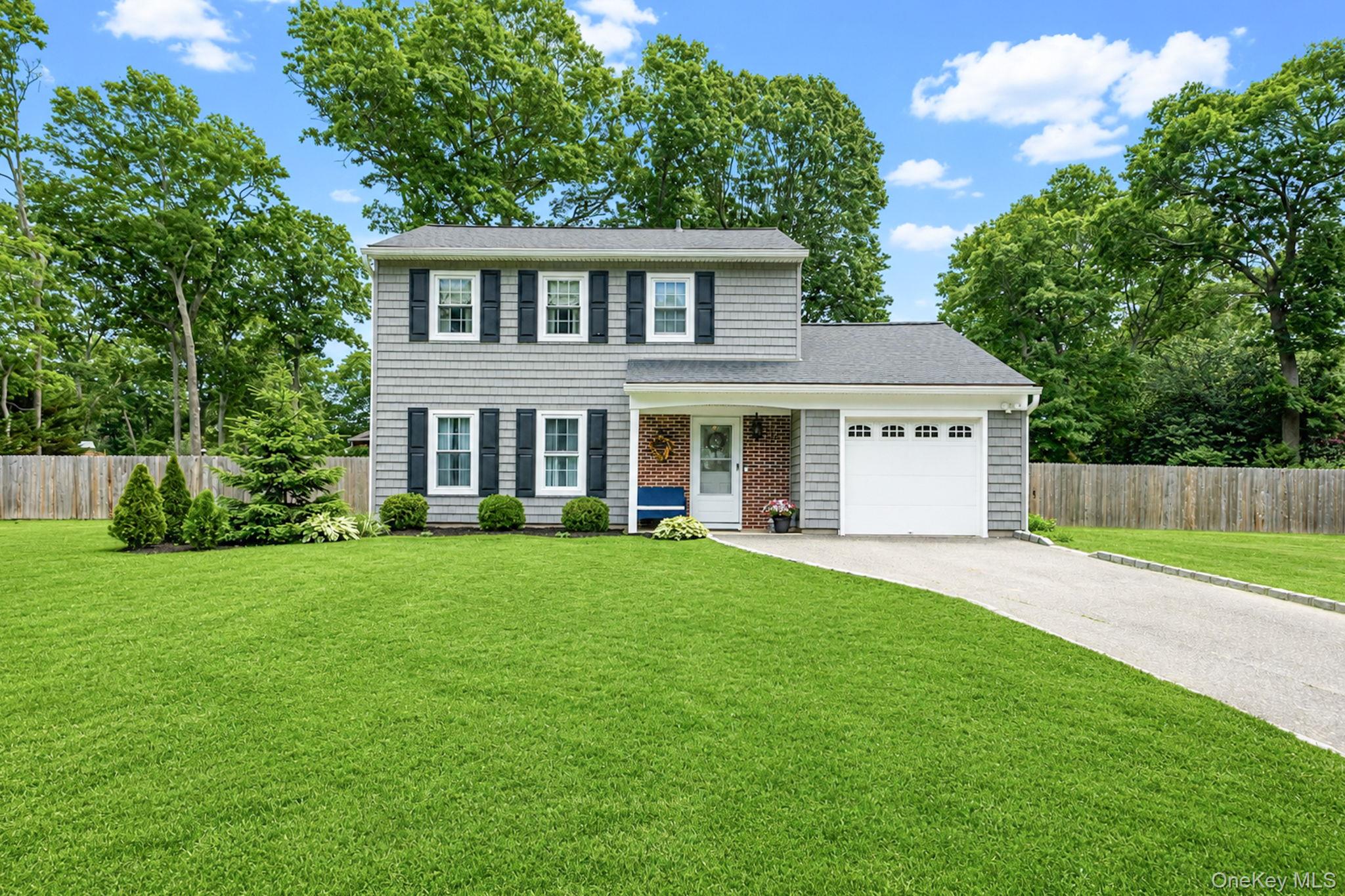 4 Green Terrace Ridge, NY 11961 - Photo 1 of 34