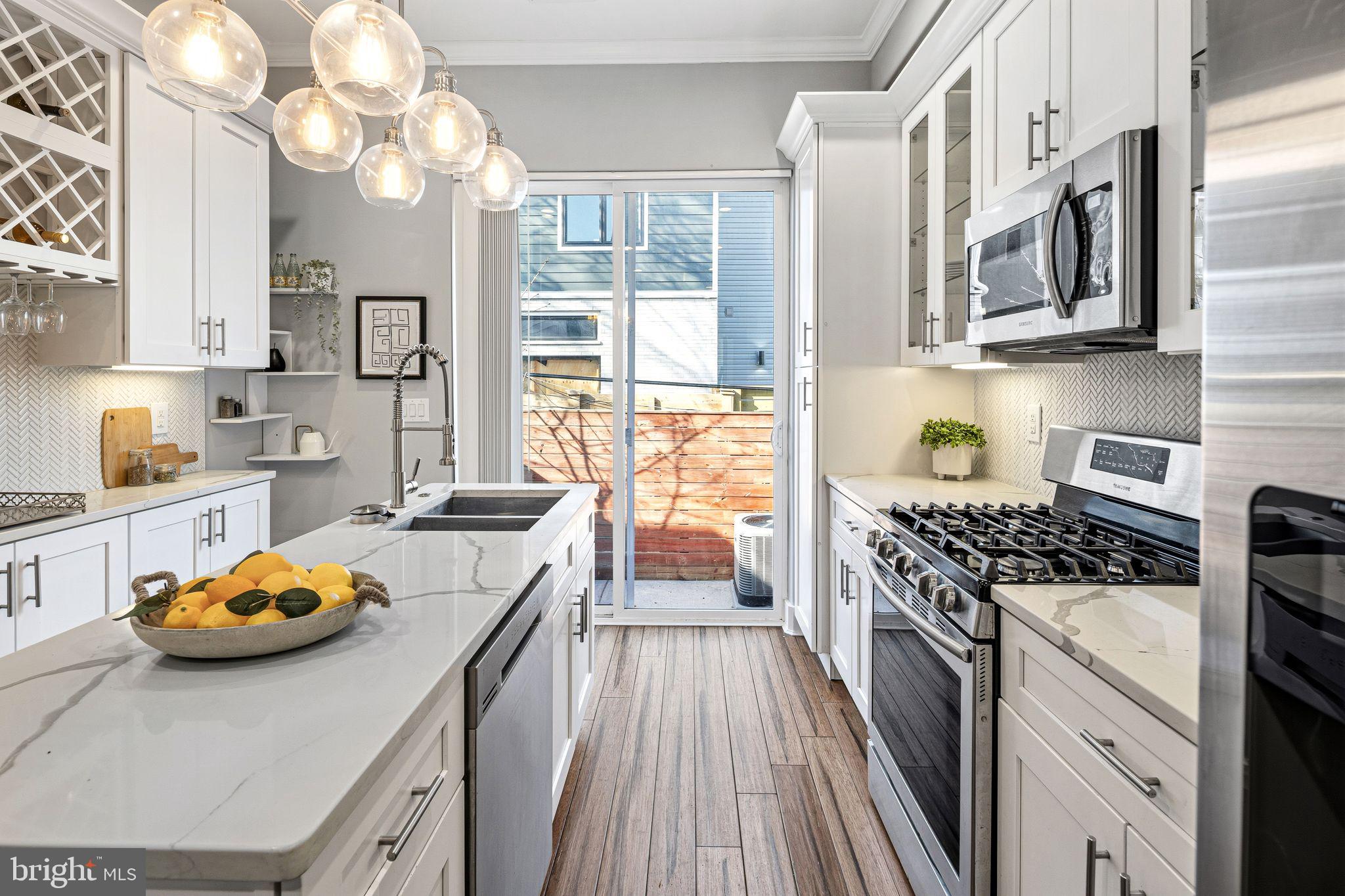 2329 Gerritt Street Philadelphia, PA 19146 - Photo 8 of 37 Kitchen