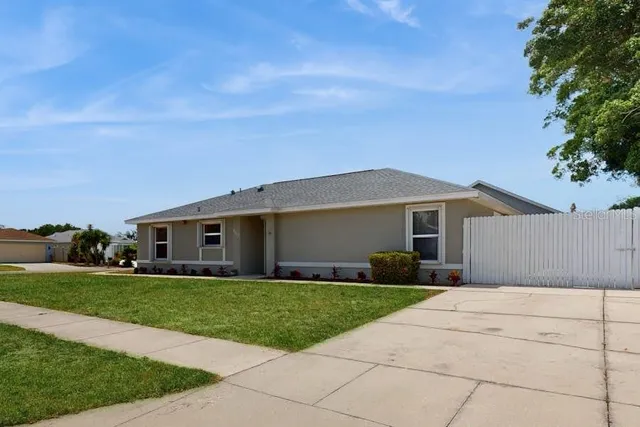 $2,800 | 6602 38th Ave Circle West, Bradenton, FL 34209