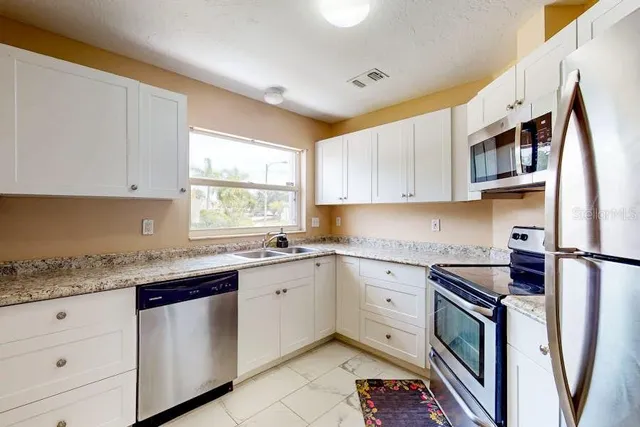 $2,800 | 6602 38th Ave Circle West, Bradenton, FL 34209