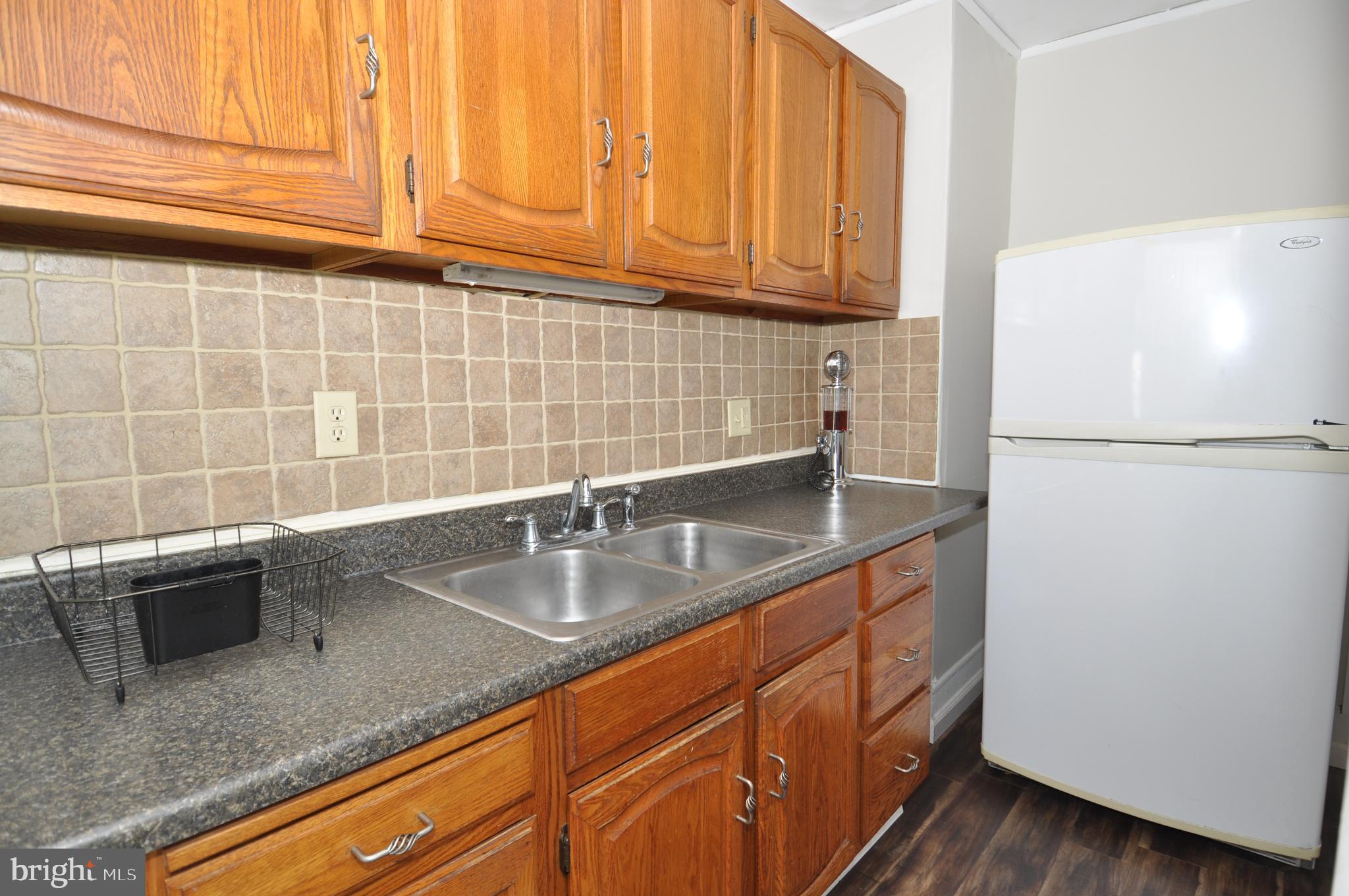 25 Arneys Mt Road Pemberton, NJ 08068 - Photo 9 of 27 Kitchen cabinets