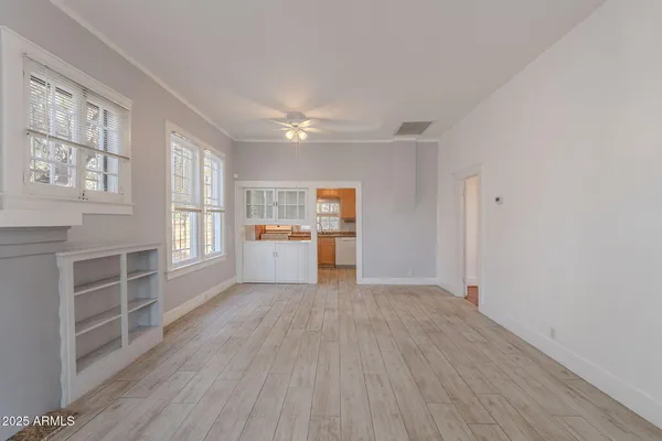 $2,100 | 711 East McKinley Street, Phoenix, AZ 85006