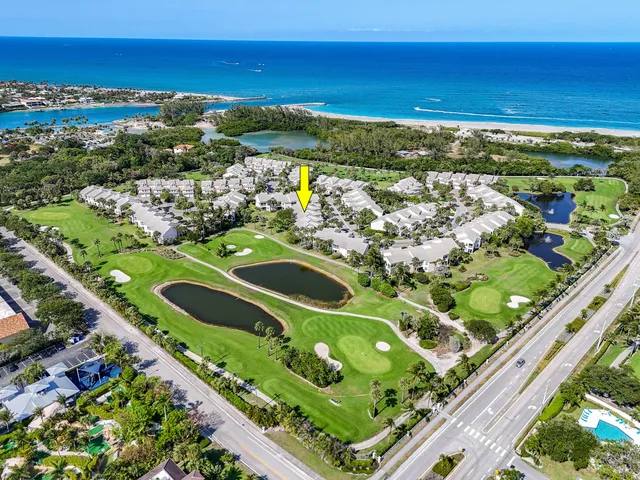 a view of an ocean view