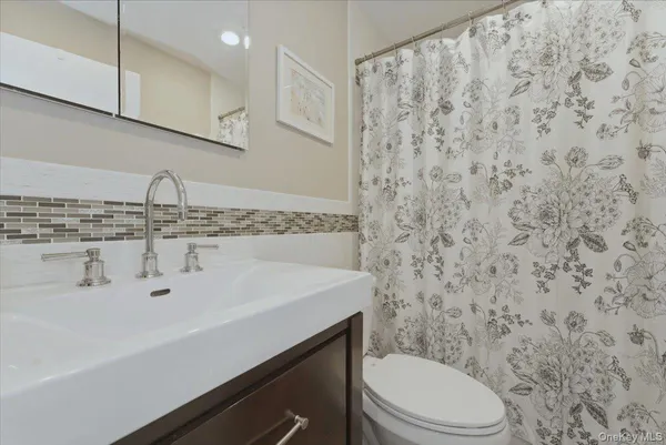 $975,000 | 379 West Broadway, Unit B, Long Beach, NY 11561