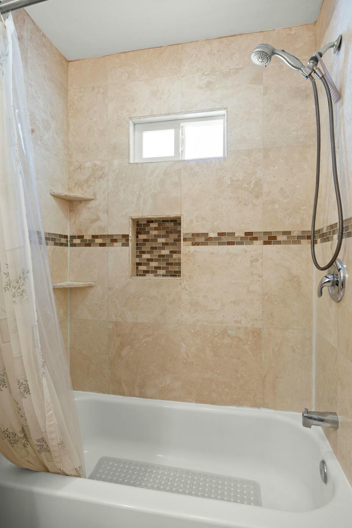 205 North Lomita Avenue Ojai, CA 93023 - Photo 17 of 26 tempImagev2sJpP