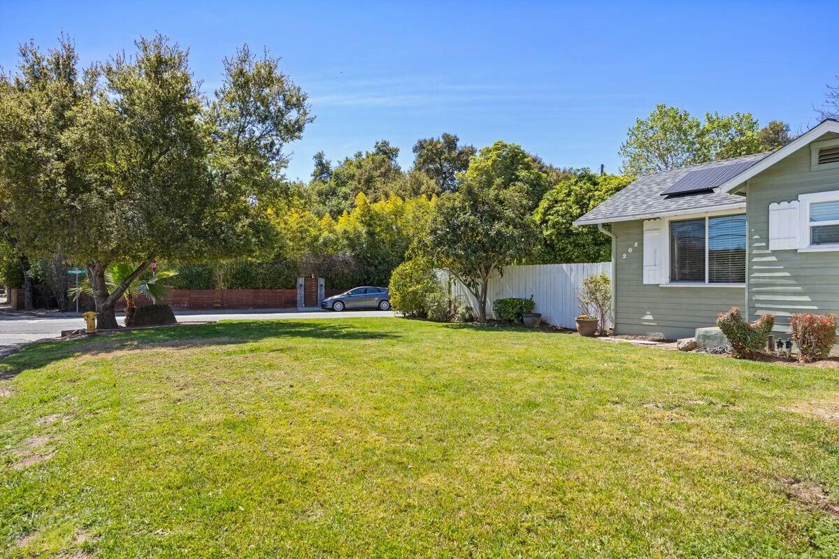 205 North Lomita Avenue Ojai, CA 93023 - Photo 25 of 26 tempImageM4iqqF