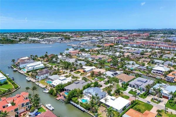 $18,000 | 1500 Pelican Avenue, Naples, FL 34102