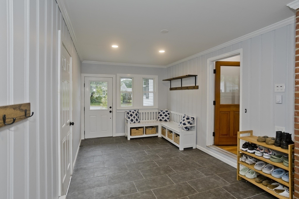 213 Spring Grove Avenue Northampton, MA 01062 - Photo 4 of 41 a living room with furniture and windows