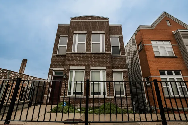 $259,000 | 1838 North Laramie Avenue, Unit B, Chicago, IL 60639