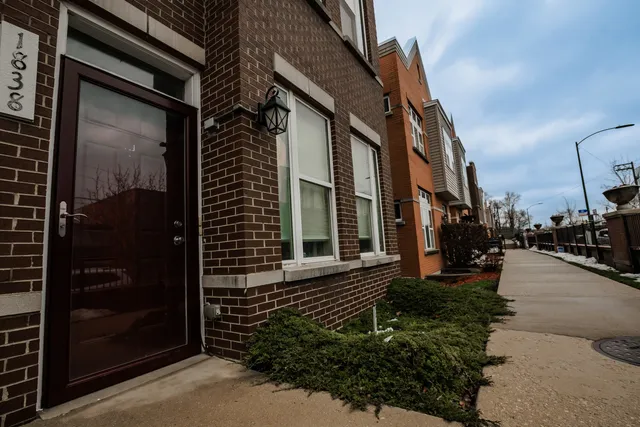 $259,000 | 1838 North Laramie Avenue, Unit B, Chicago, IL 60639
