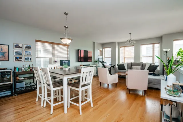 $259,000 | 1838 North Laramie Avenue, Unit B, Chicago, IL 60639