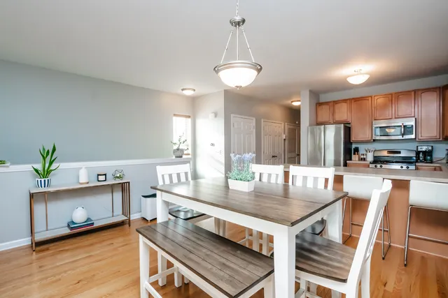 $259,000 | 1838 North Laramie Avenue, Unit B, Chicago, IL 60639