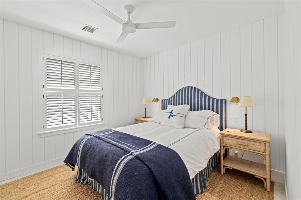 11 Bay Road Mattapoisett, MA 02739 - Photo 14 of 36