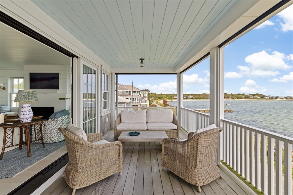 11 Bay Road Mattapoisett, MA 02739 - Photo 3 of 36