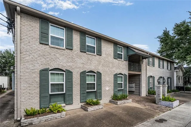 $189,000 | 816 Nashville Avenue, Unit E, New Orleans, LA 70115