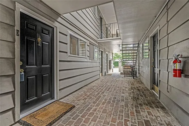 $189,000 | 816 Nashville Avenue, Unit E, New Orleans, LA 70115