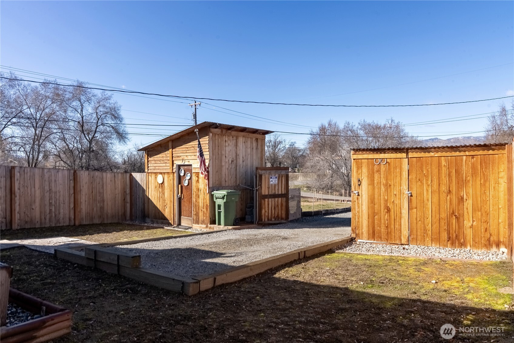 330 Edmonds Street Omak, WA 98841 - Photo 7 of 37