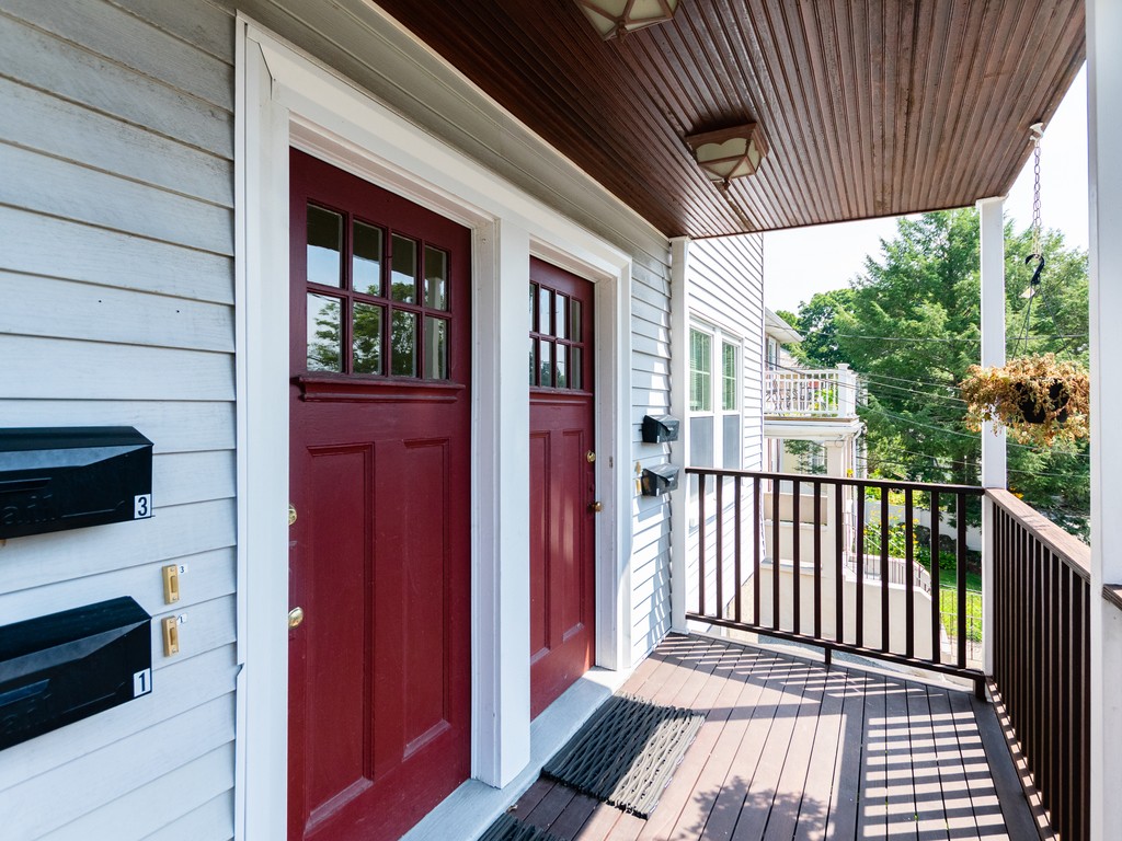 30 Sterling Road, Unit 2 Waltham, MA 02451 - Photo 2 of 23 Gallery Image 2