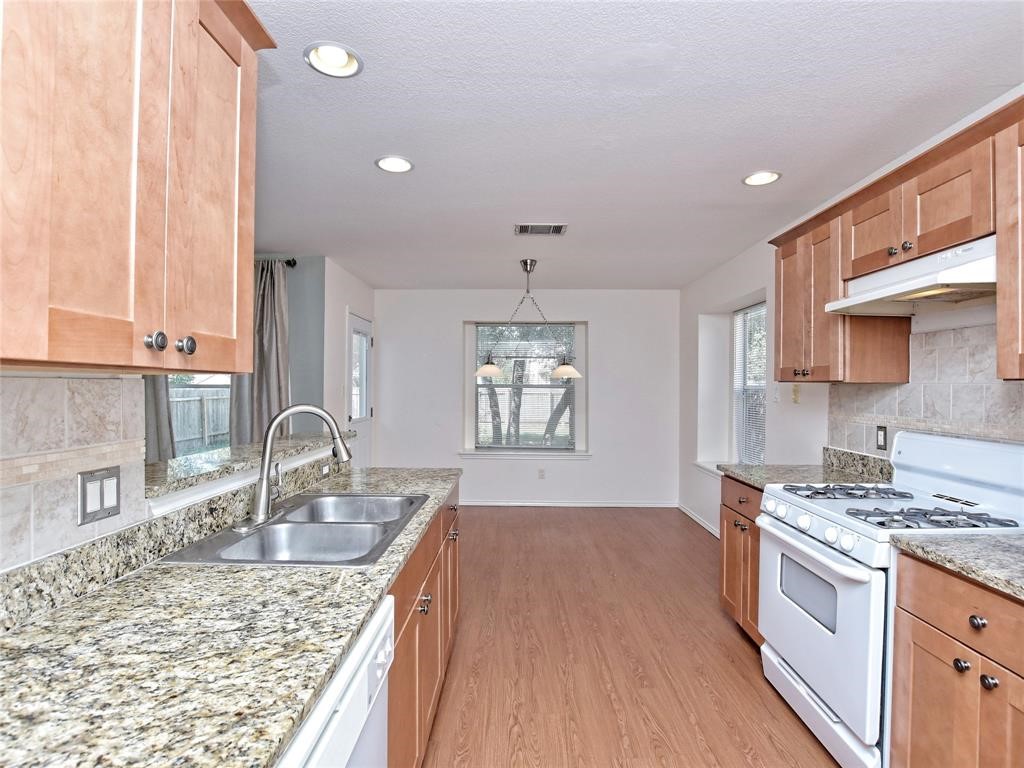 3426 Flowstone Lane Round Rock, TX 78681 - Photo 11 of 30