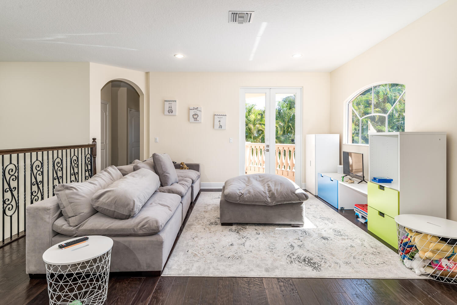 8849 Valhalla Drive Delray Beach, FL 33446 - Photo 20 of 32 a living room with furniture and a large window