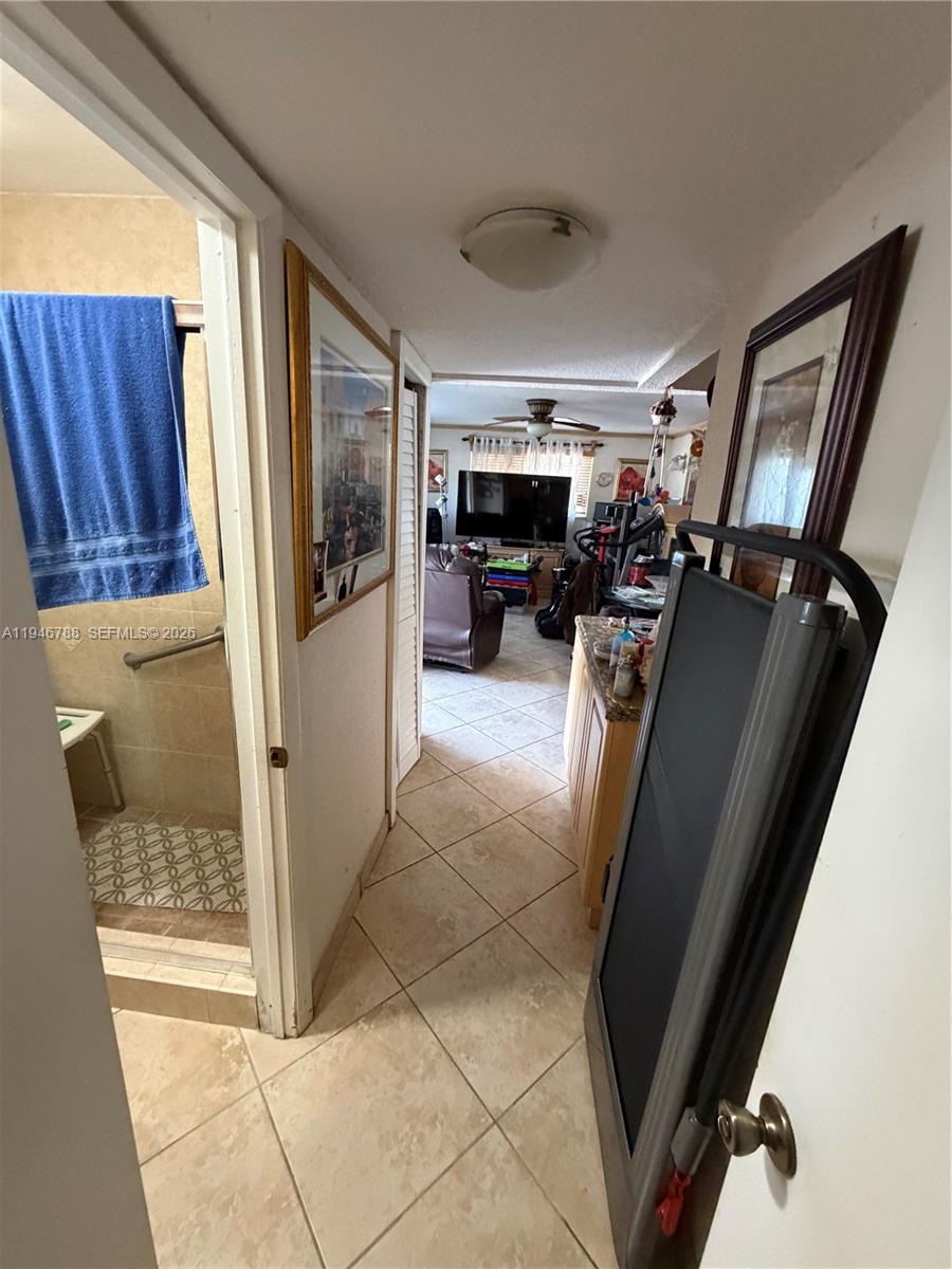 6090 West 5th Lane Hialeah, FL 33012 - Photo 24 of 28