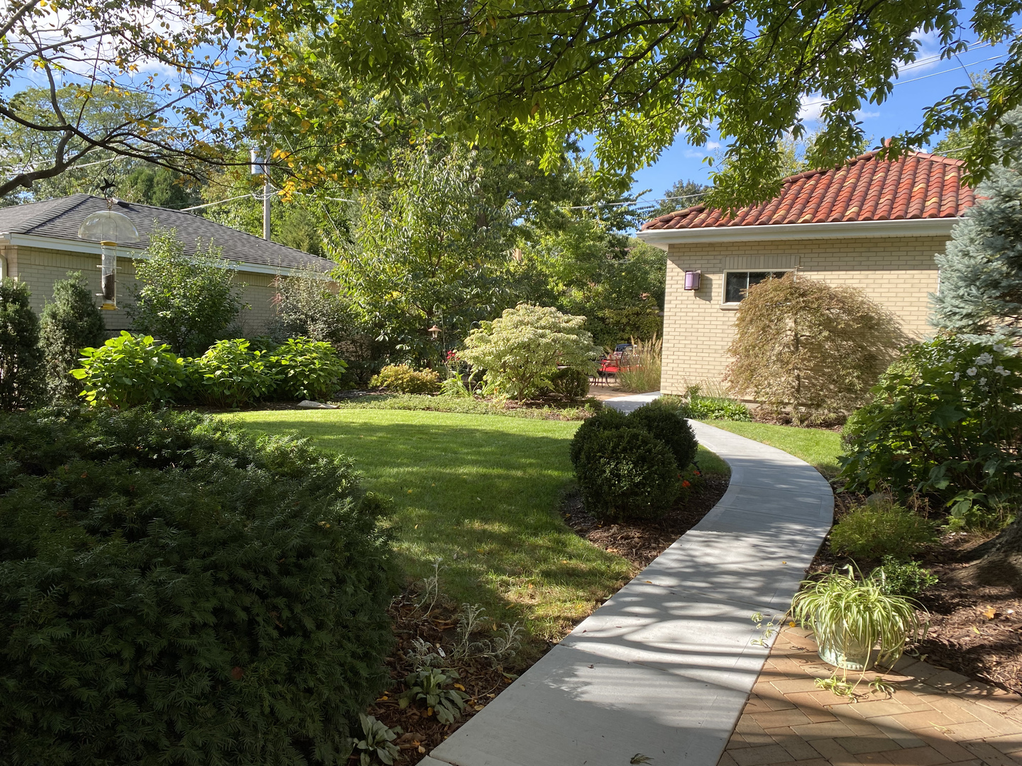 474 Kent Road Riverside, IL 60546 - Photo 3 of 5