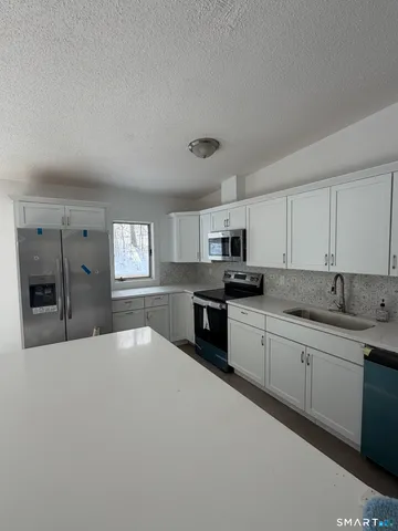 $3,200 | 410 Old Tolland Turnpike, Coventry, CT 06238