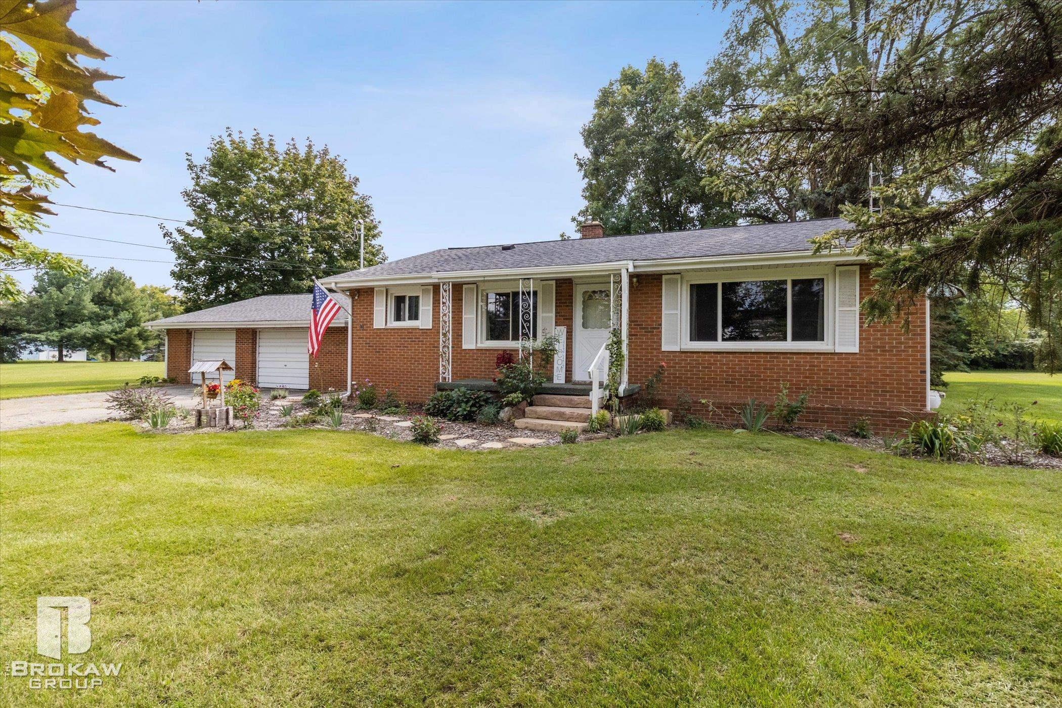 8336 East Coldwater Road Davison, MI 48423 - Photo 7 of 64