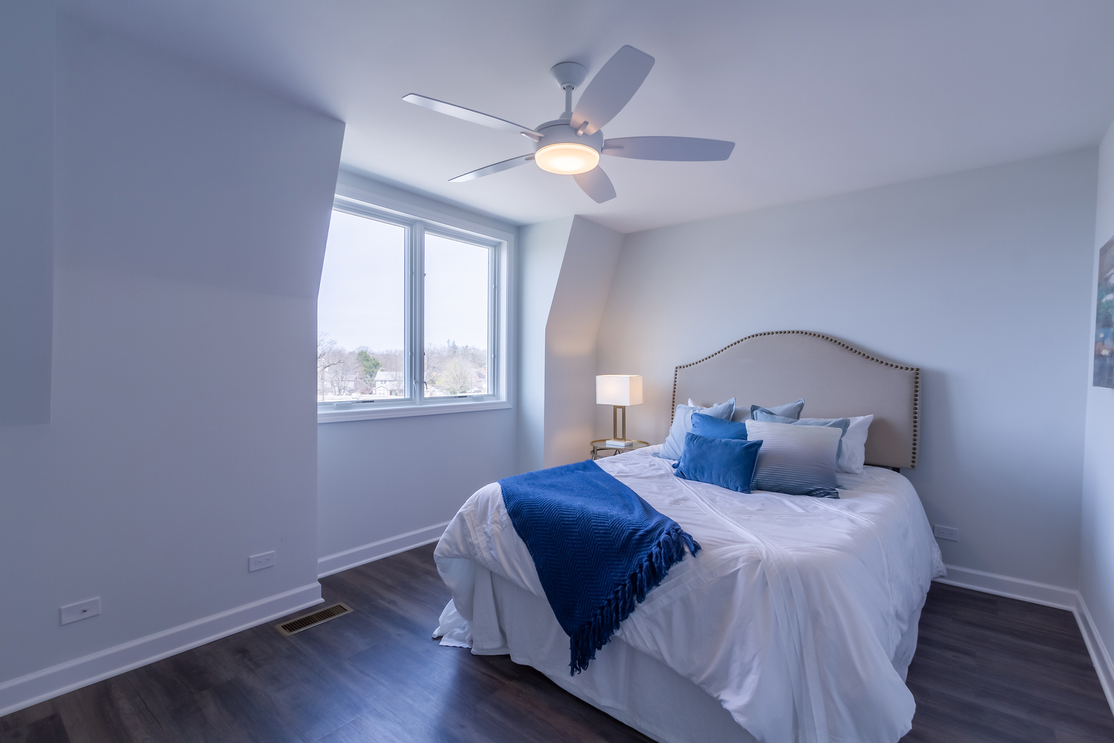 1209 Shermer Road Northbrook, IL 60062 - Photo 18 of 23 a bedroom with a bed and a window