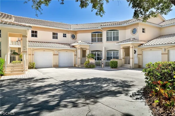 $340,000 | 28060 Palmas Grandes Lane, Unit 105, Bonita Springs, FL 34135