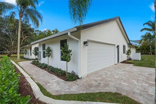 $6,500 | 12090 164th Court North, Unit MAINHOUSE, Jupiter, FL 33478