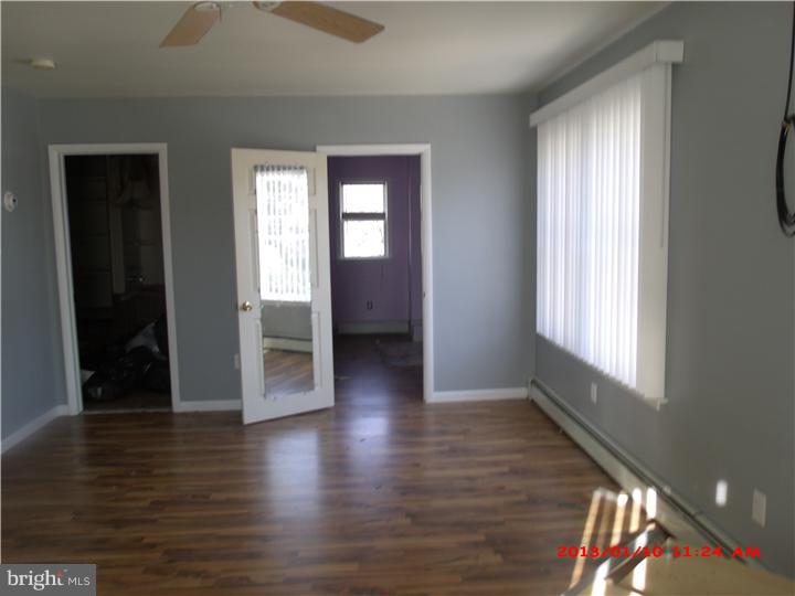 913 Ripley Street Philadelphia, PA 19111 - Photo 4 of 4 Master Bedroom