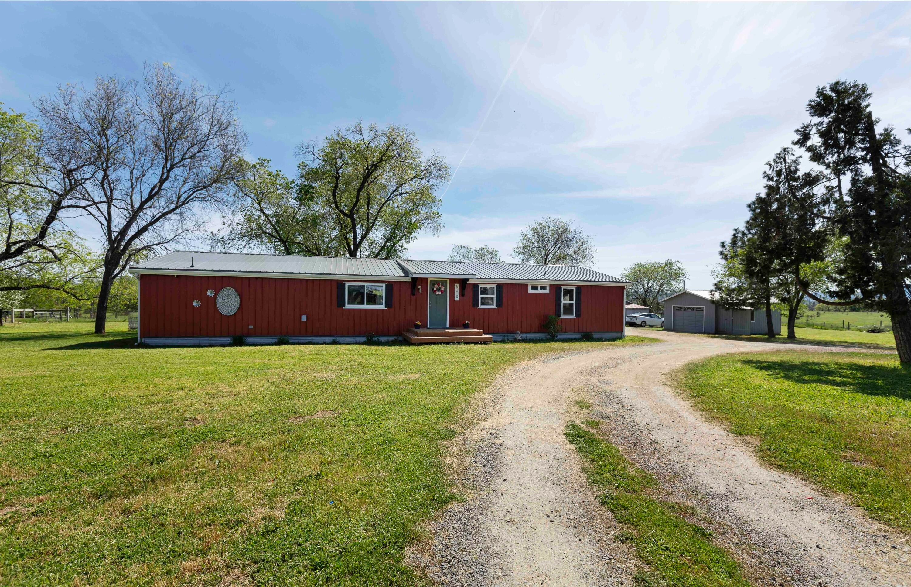 5225 Dodge Road White City, OR 97503 - Photo 4 of 49 5225