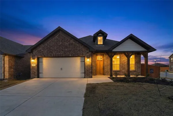 $394,900 | 2053 Kelva Drive, Haslet, TX 76052