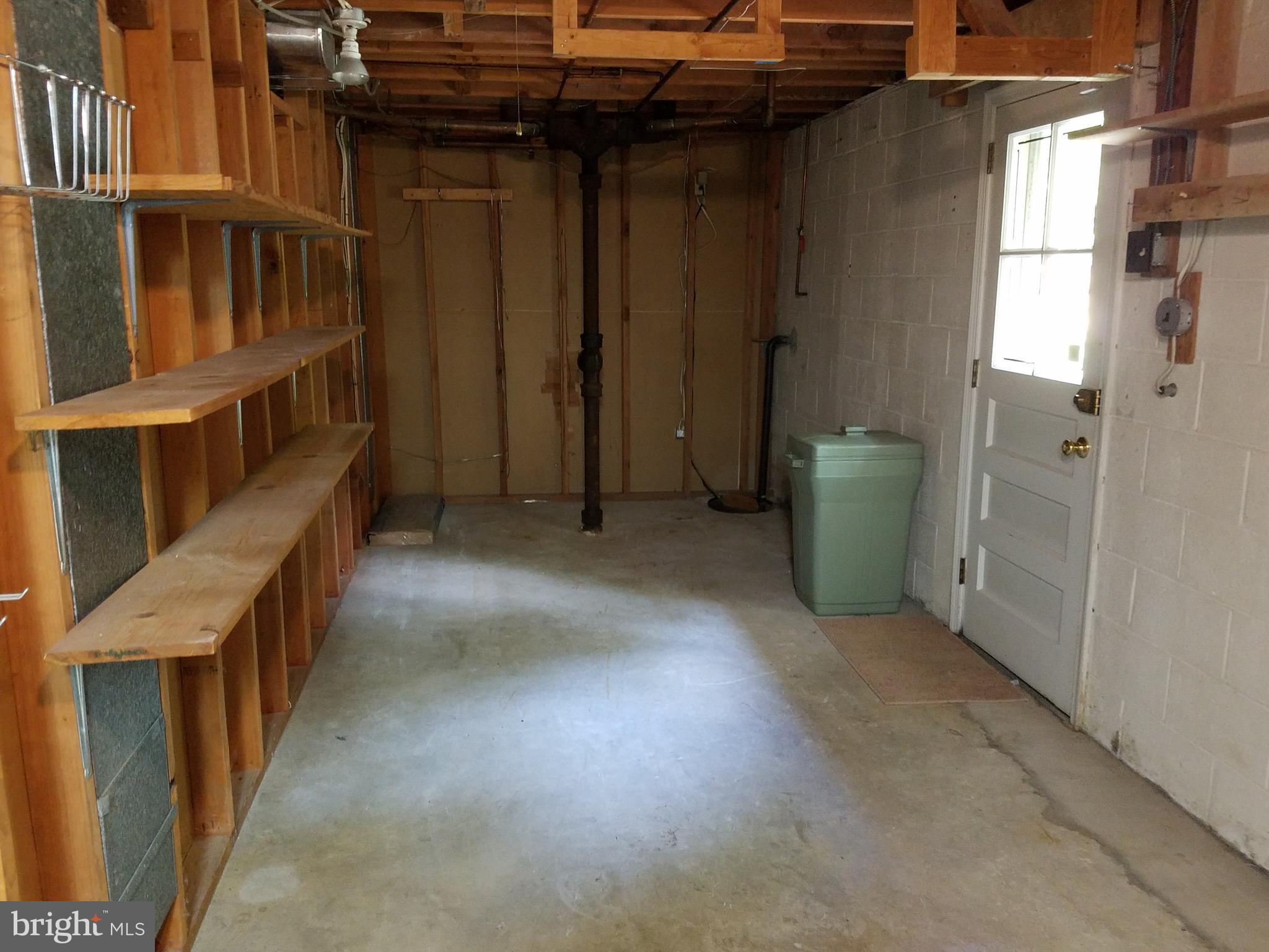 5903 Windham Road Laurel, MD 20707 - Photo 16 of 16 Room for storage.