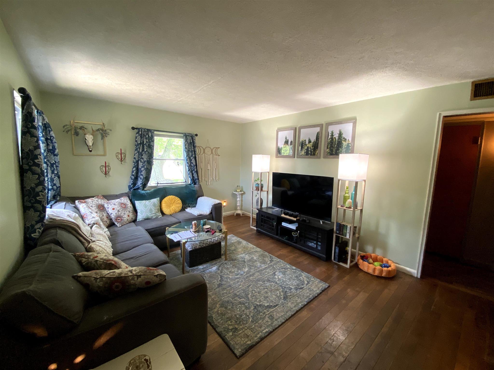 121 Mt Pleasant Road Bedford, IN 47421 - Photo 6 of 22