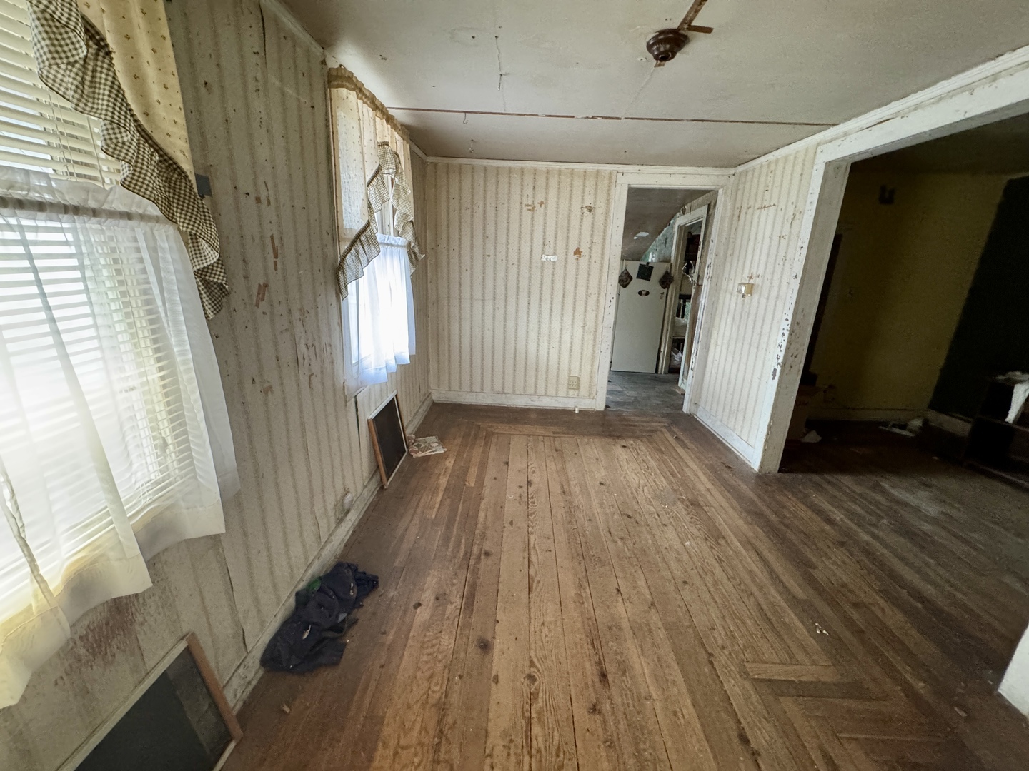 814 North 1st Street Princeton, IL 61356 - Photo 3 of 15