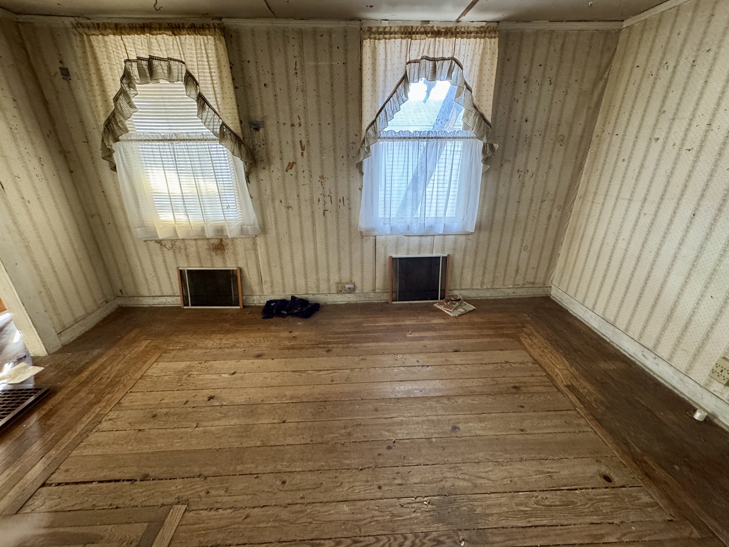 814 North 1st Street Princeton, IL 61356 - Photo 10 of 15