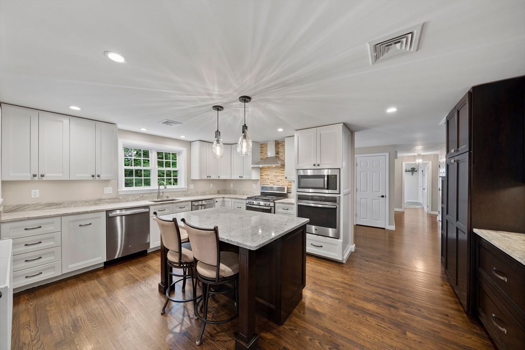 296 Chapman Street Canton, MA 02021 - Photo 5 of 42